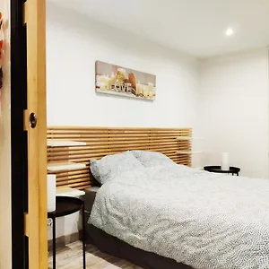 Casa vacanze Sw House Paris Stade De France Cdg, Le Blanc-Mesnil